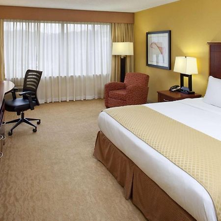 Doubletree By Hilton Файетвил Екстериор снимка